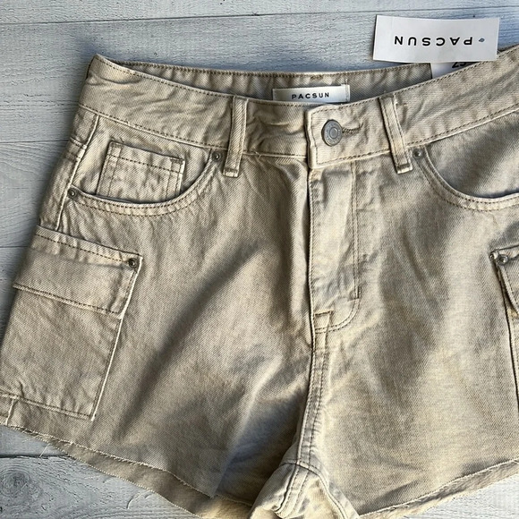 NWT Pacsun Light Gray Ultra High Rise Cargo Short 25 - Picture 4 of 11